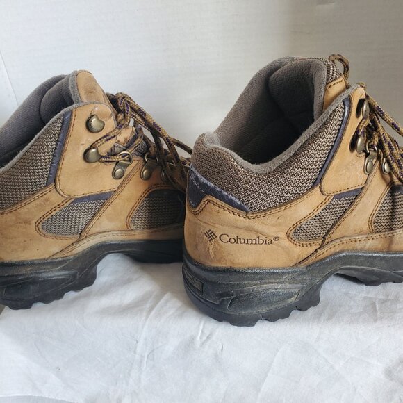 Columbia hikers-woman's' size 8.5 - Picture 3 of 7